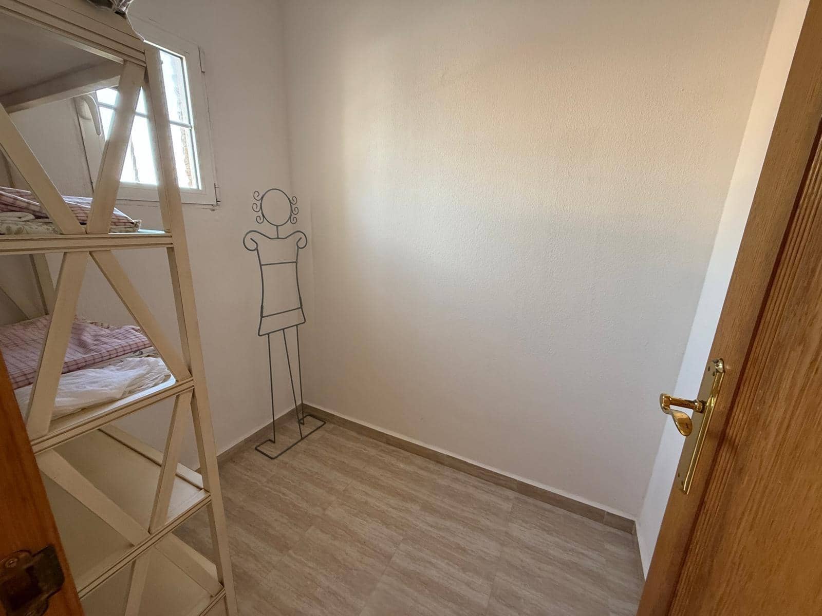 5 soveværelse Semi-Rækkehus til salg i La Mata - € 590.000 (Ref: 9719957)