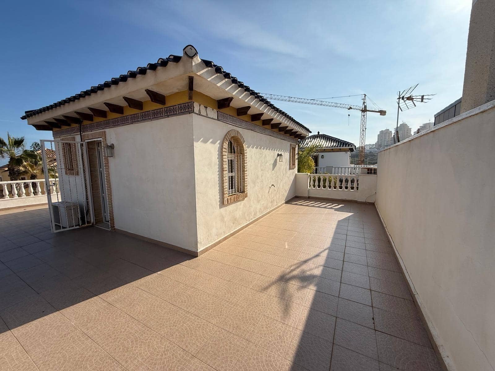 5 soveværelse Semi-Rækkehus til salg i La Mata - € 590.000 (Ref: 9719957)