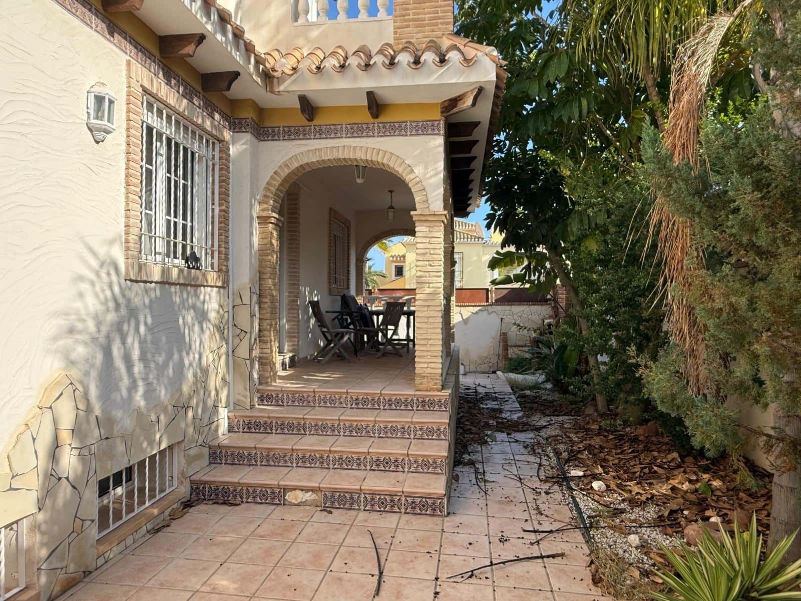 5 soveværelse Semi-Rækkehus til salg i La Mata - € 590.000 (Ref: 9719957)