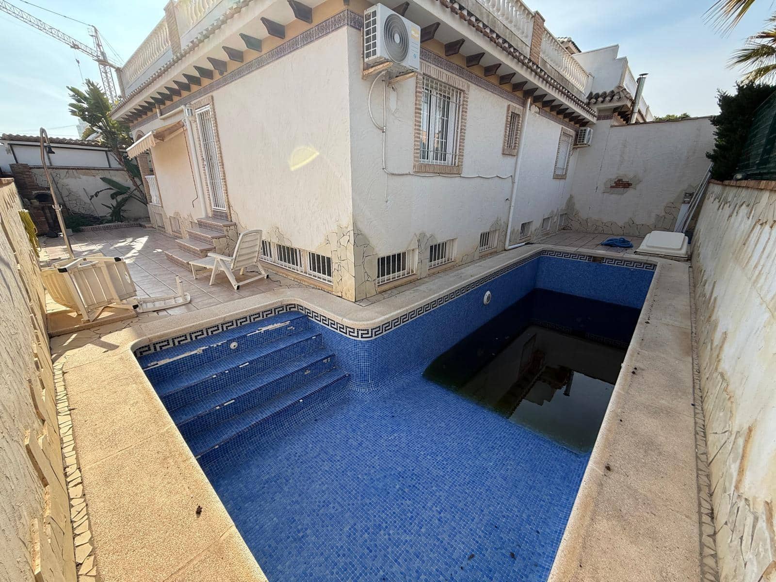 5 soveværelse Semi-Rækkehus til salg i La Mata - € 590.000 (Ref: 9719957)