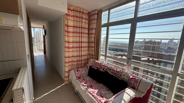1 slaapkamer Appartement te koop in Juzgados - Plaza de Toros, Benidorm met zwembad - € 143.000 (Ref: 9721702)
