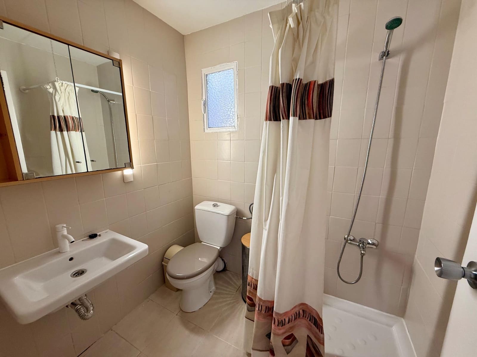 3 Zimmer Apartment zu verkaufen in Alicante / Alacant Stadt - 137.000 € (Ref: 9721705)