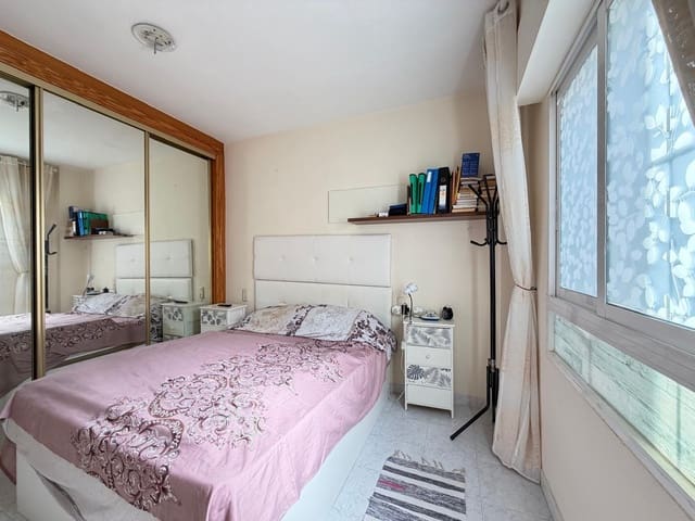 1 makuuhuone Kattohuoneisto myytävänä paikassa Playa del Acequión, Torrevieja - 126 000 € (Ref: 9721706)