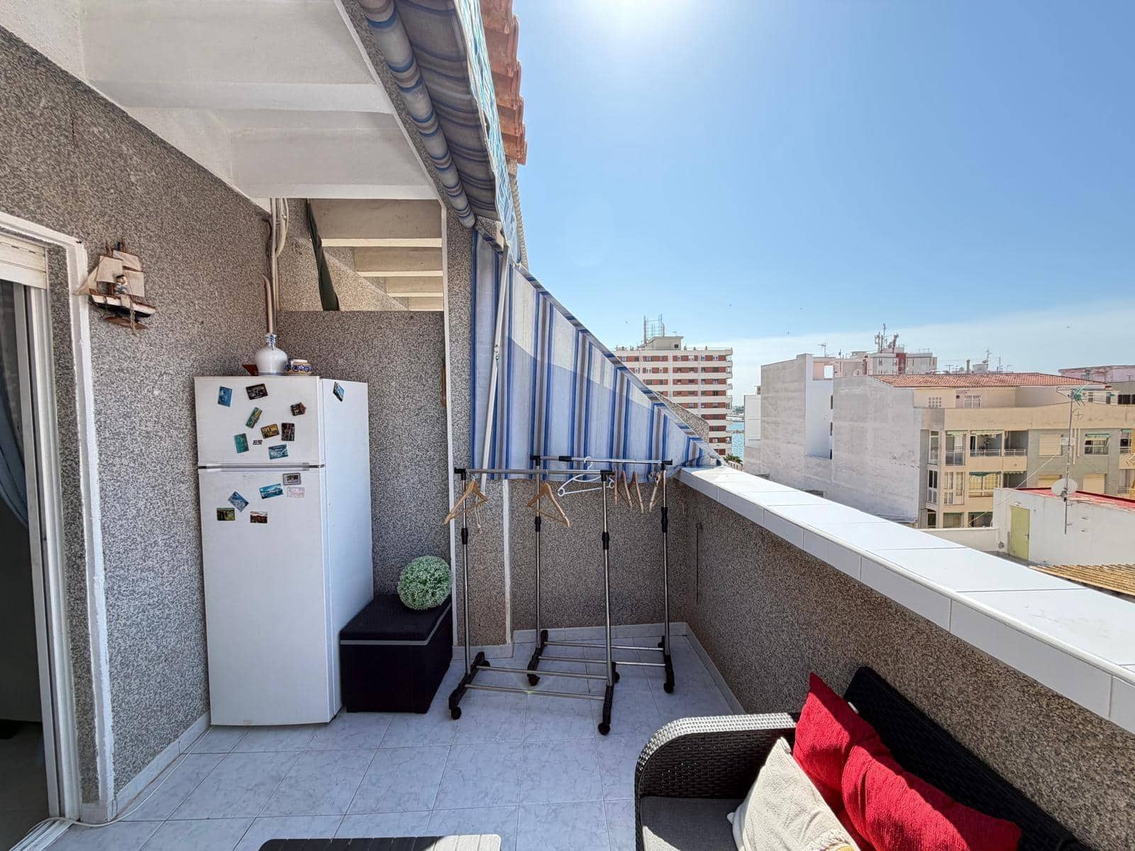 Ático de 1 habitación en Torrevieja en venta - 126.000 € (Ref: 9721706)