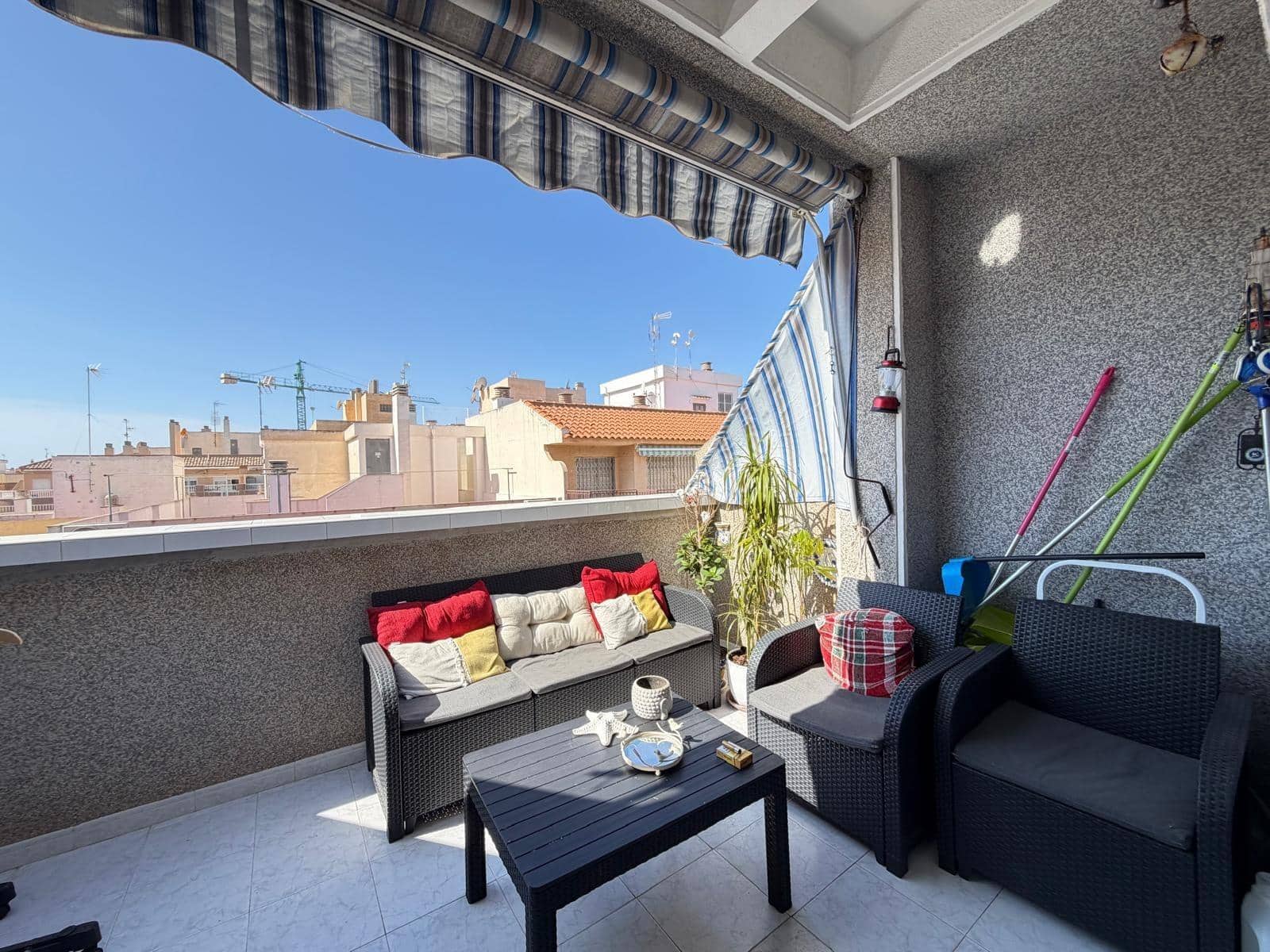 Ático de 1 habitación en Torrevieja en venta - 126.000 € (Ref: 9721706)