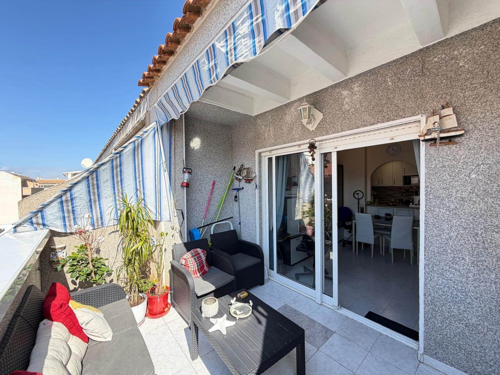 Ático de 1 habitación en Torrevieja en venta - 126.000 € (Ref: 9721706)