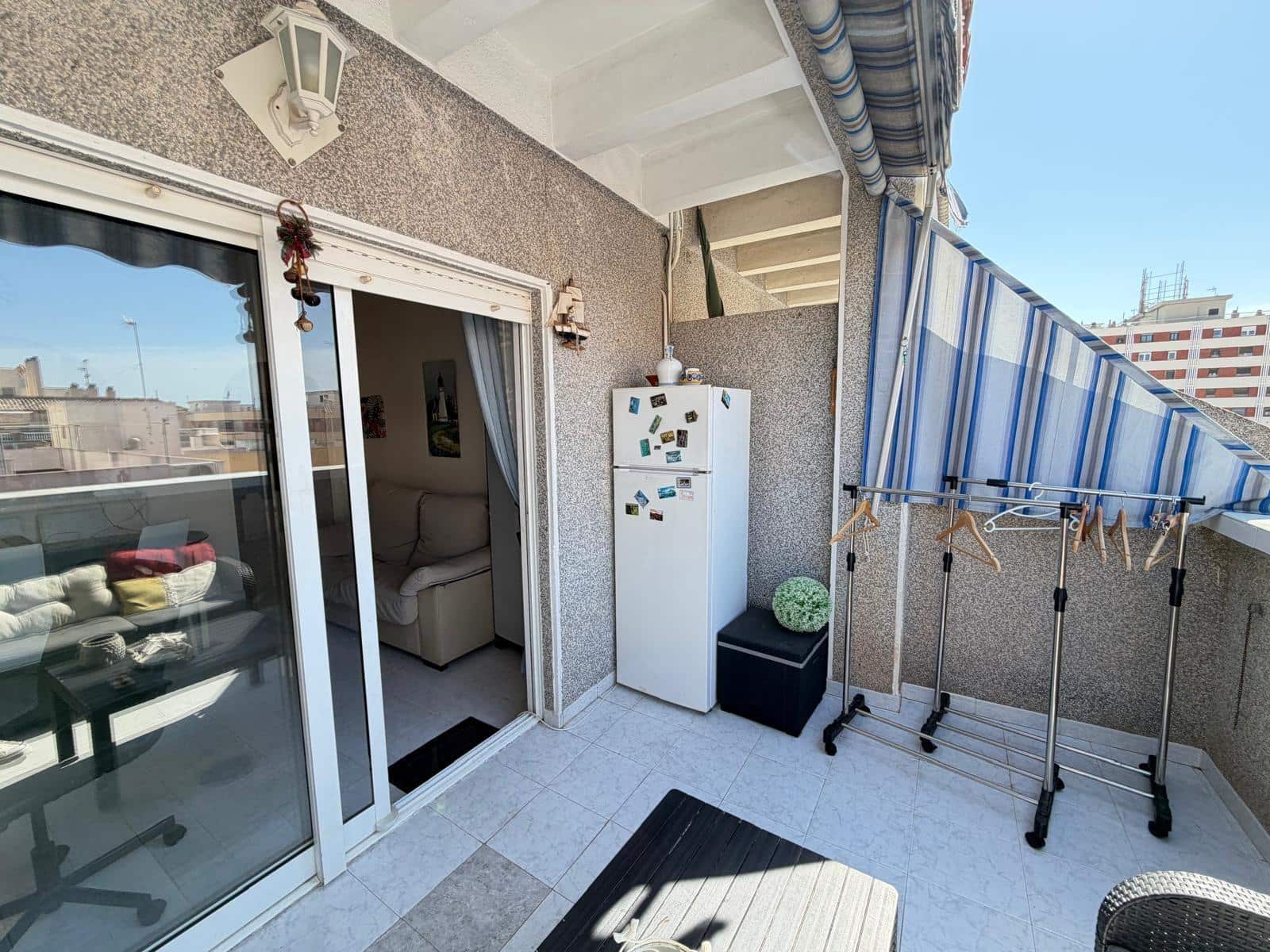 Ático de 1 habitación en Torrevieja en venta - 126.000 € (Ref: 9721706)