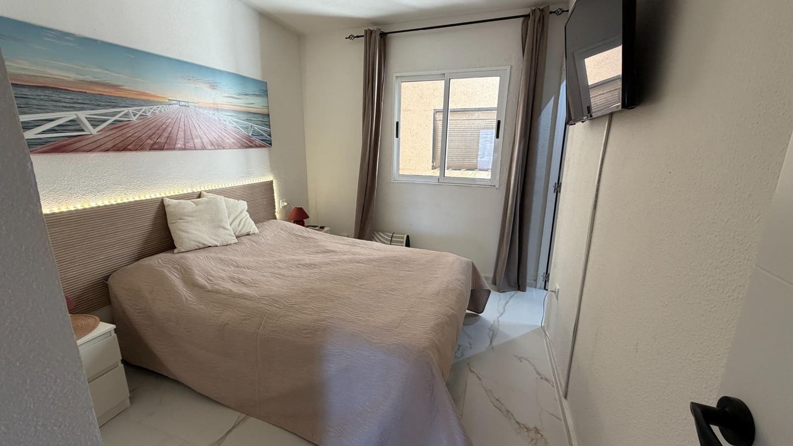 1 sypialnia Apartament na sprzedaż w Torrevieja z basenem - 159 900 € (Ref: 9732120)