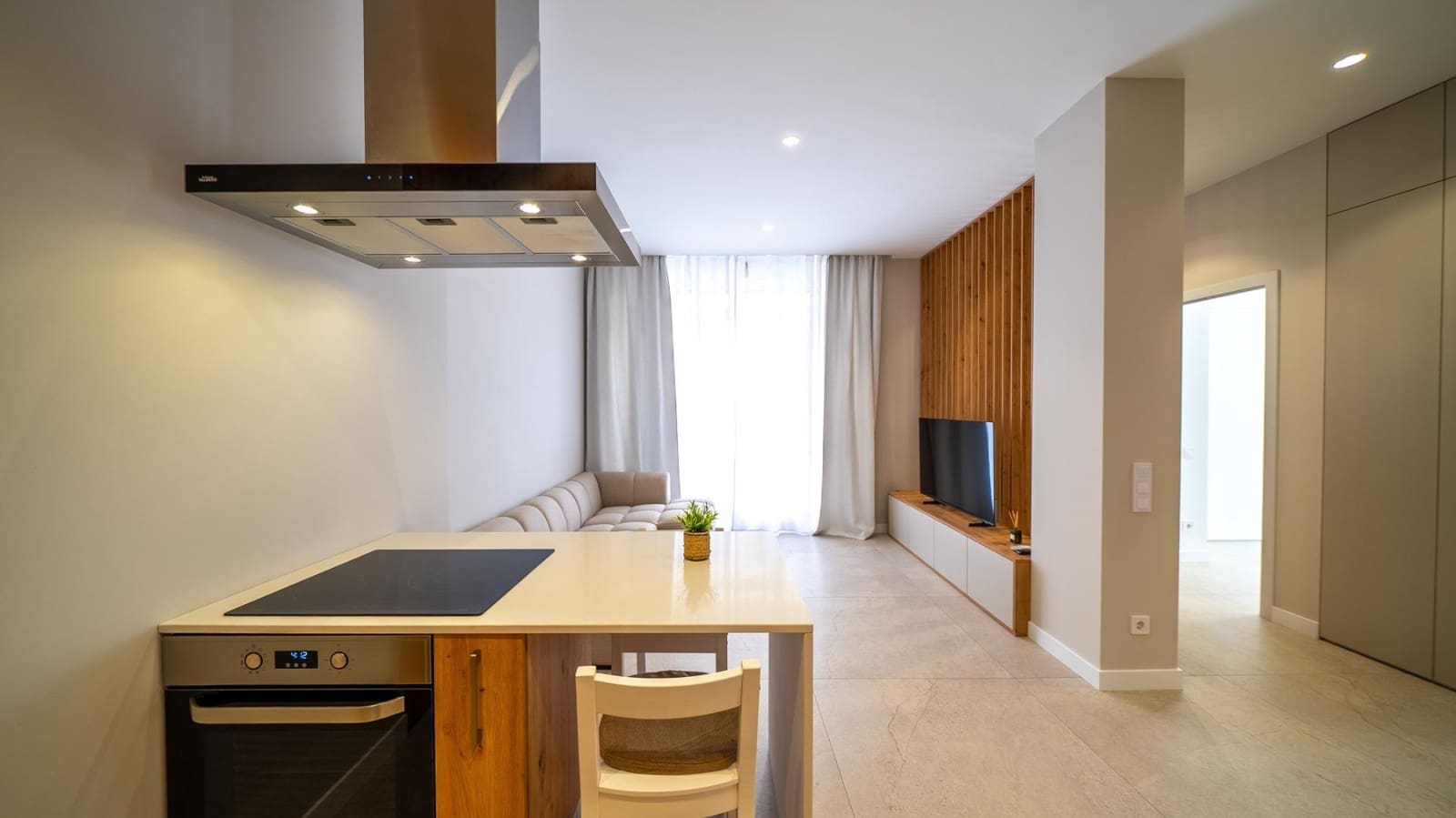 2 bedroom Apartment for sale in Alicante / Alacant city - € 208,000 (Ref: 9732122)