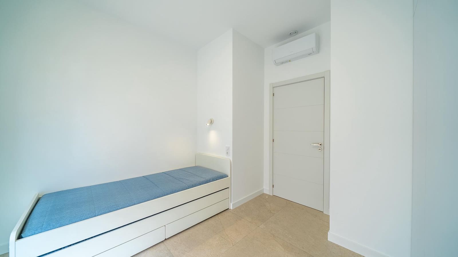 2 bedroom Apartment for sale in Alicante / Alacant city - € 208,000 (Ref: 9732122)