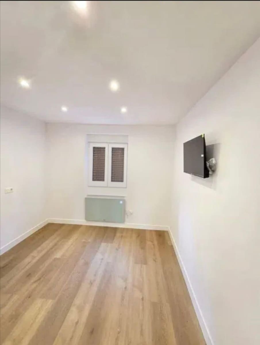 2 quarto Apartamento para venda em Oviedo - 74 000 € (Ref: 9732124)