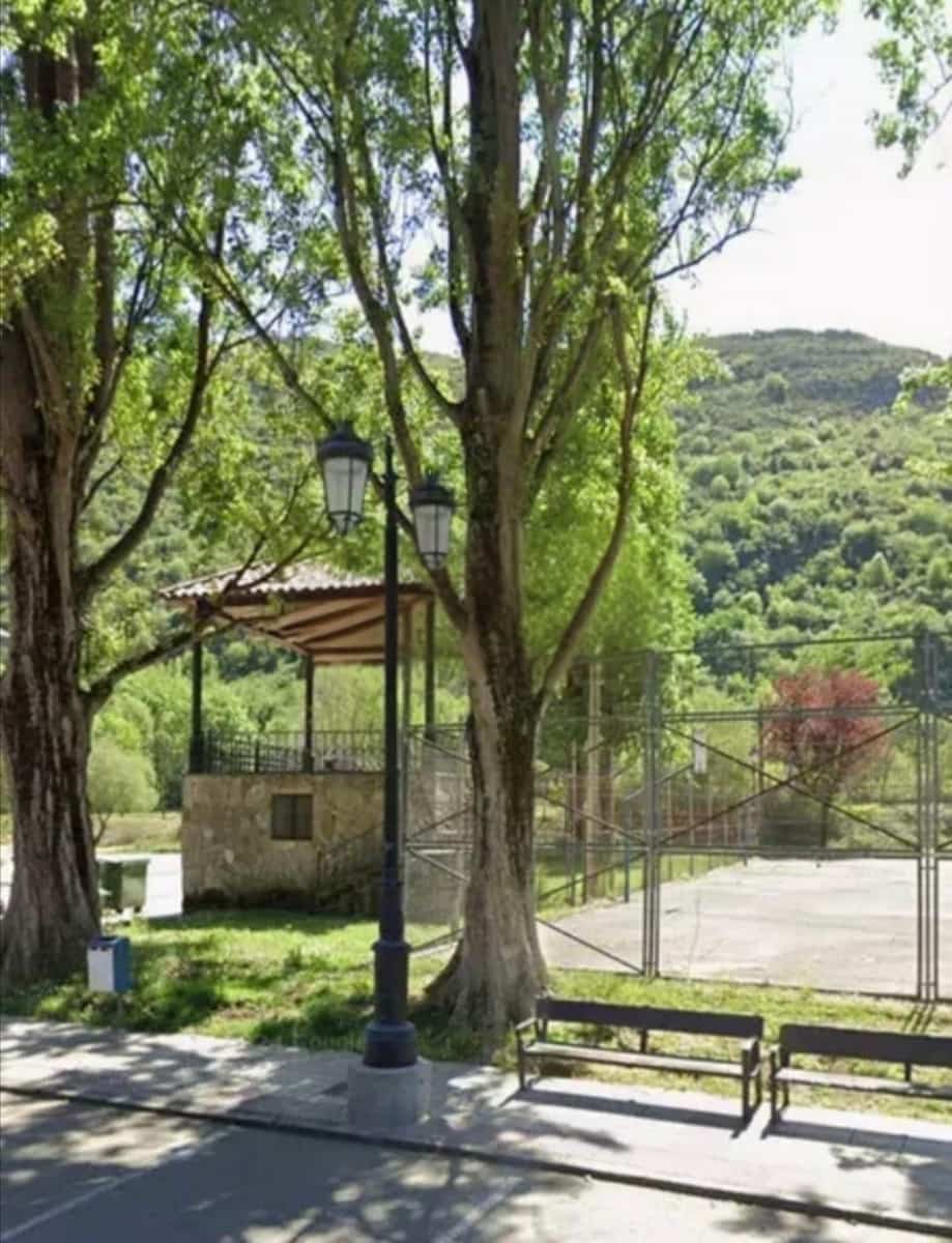 2 quarto Apartamento para venda em Oviedo - 74 000 € (Ref: 9732124)