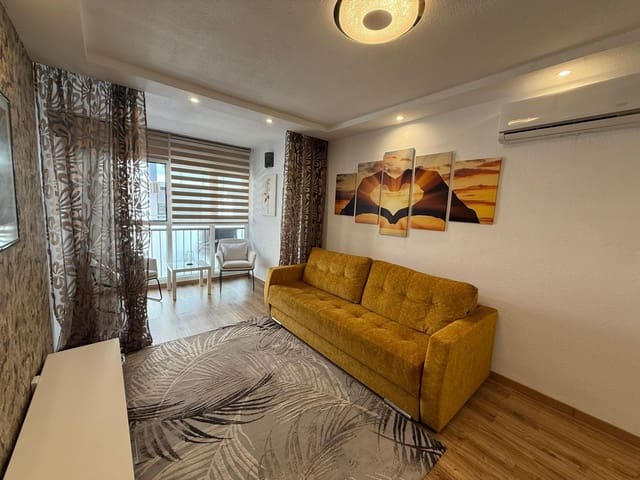 Apartamento de 2 habitaciones en Centro, Torrevieja en venta con piscina - 179.900 € (Ref: 9735587)