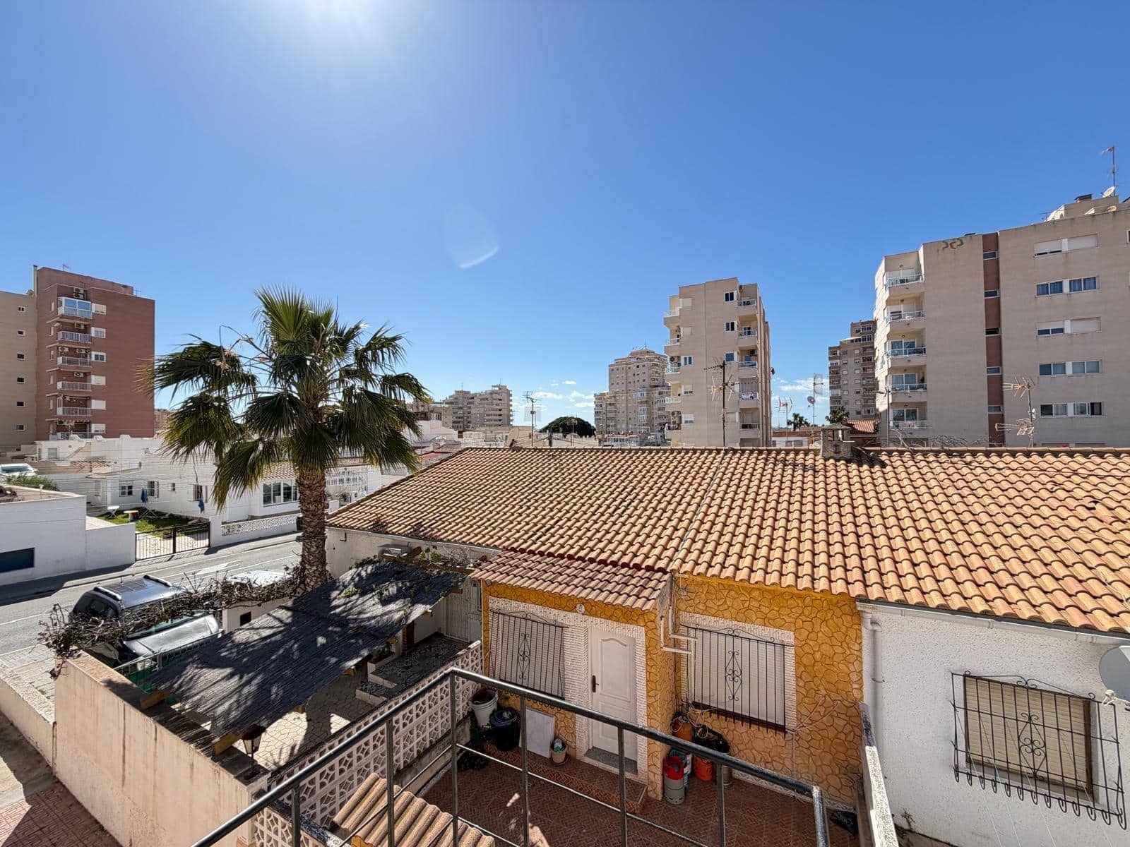 1 Zimmer Reihenhaus zu verkaufen in Torrevieja - 133.000 € (Ref: 9738565)