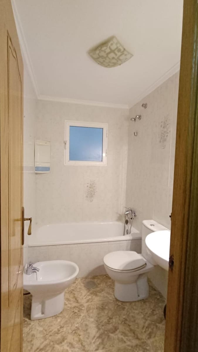 2 slaapkamer Appartement te koop in Torrevieja - € 109.000 (Ref: 9738567)