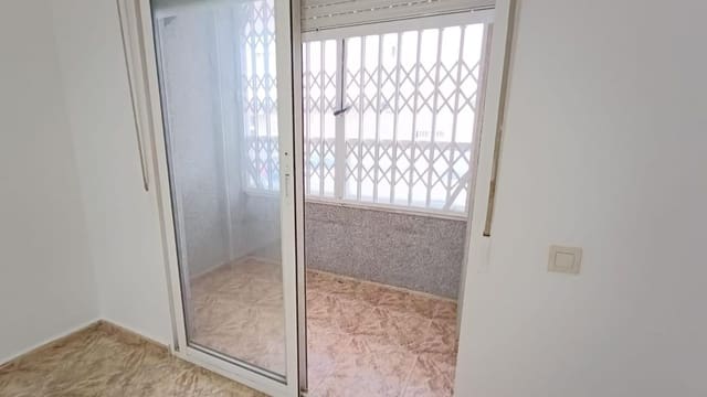 2 slaapkamer Appartement te koop in Avenida Habaneras - Curva de Palangre, Torrevieja - € 109.000 (Ref: 9738567)