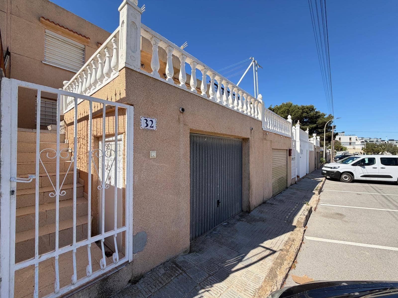 Adosado de 3 habitaciones en Gran Alacant en venta con garaje - 219.000 € (Ref: 9738569)