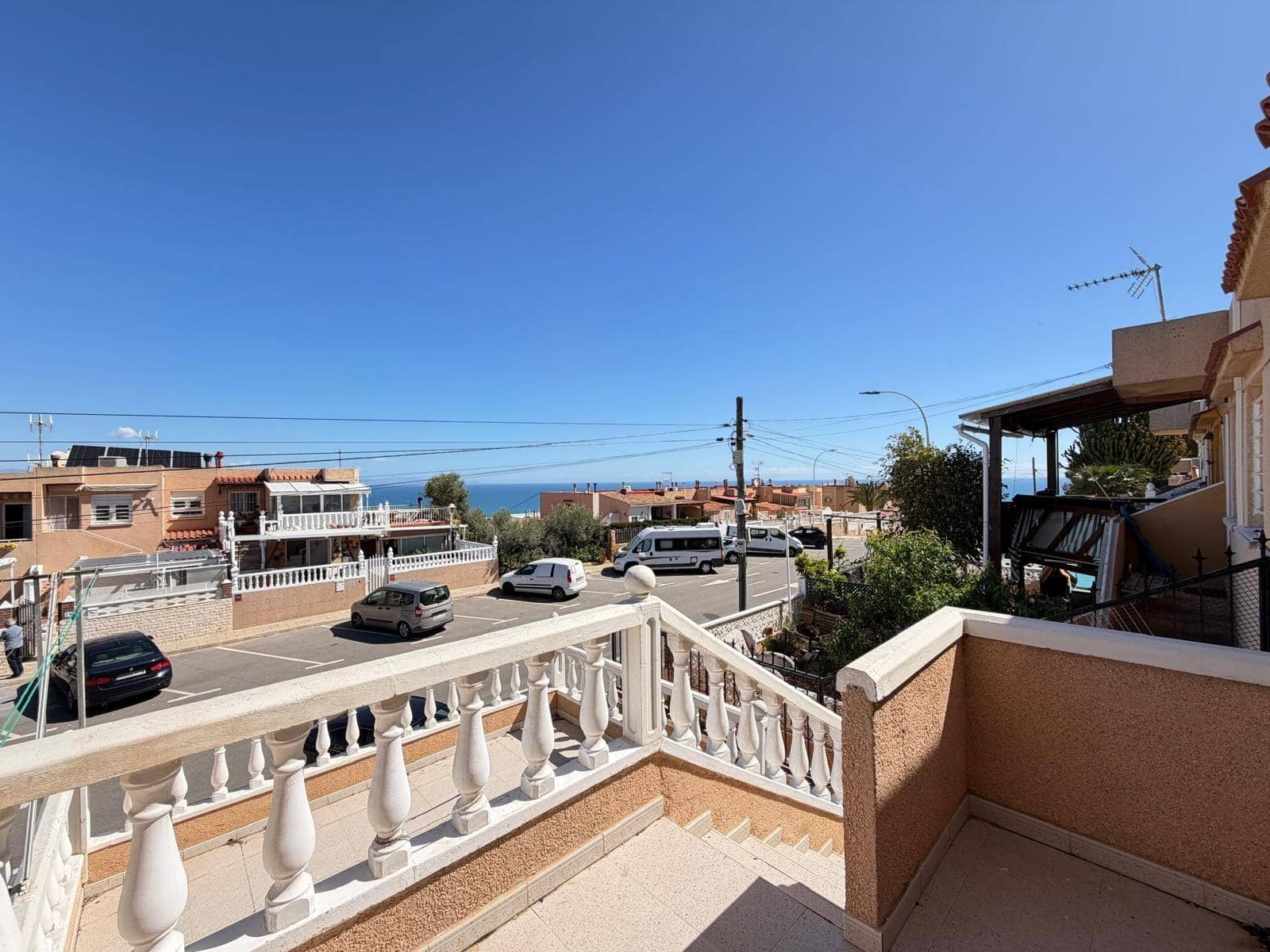 Adosado de 3 habitaciones en Gran Alacant en venta con garaje - 219.000 € (Ref: 9738569)