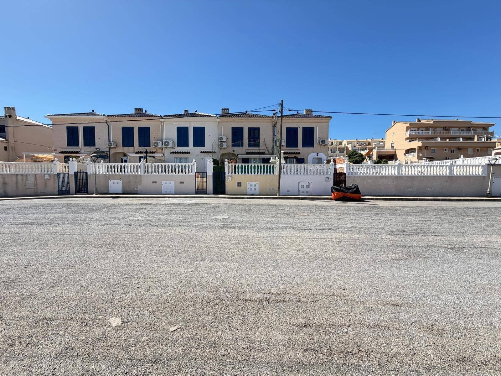 Adosado de 3 habitaciones en Gran Alacant en venta con garaje - 219.000 € (Ref: 9738569)