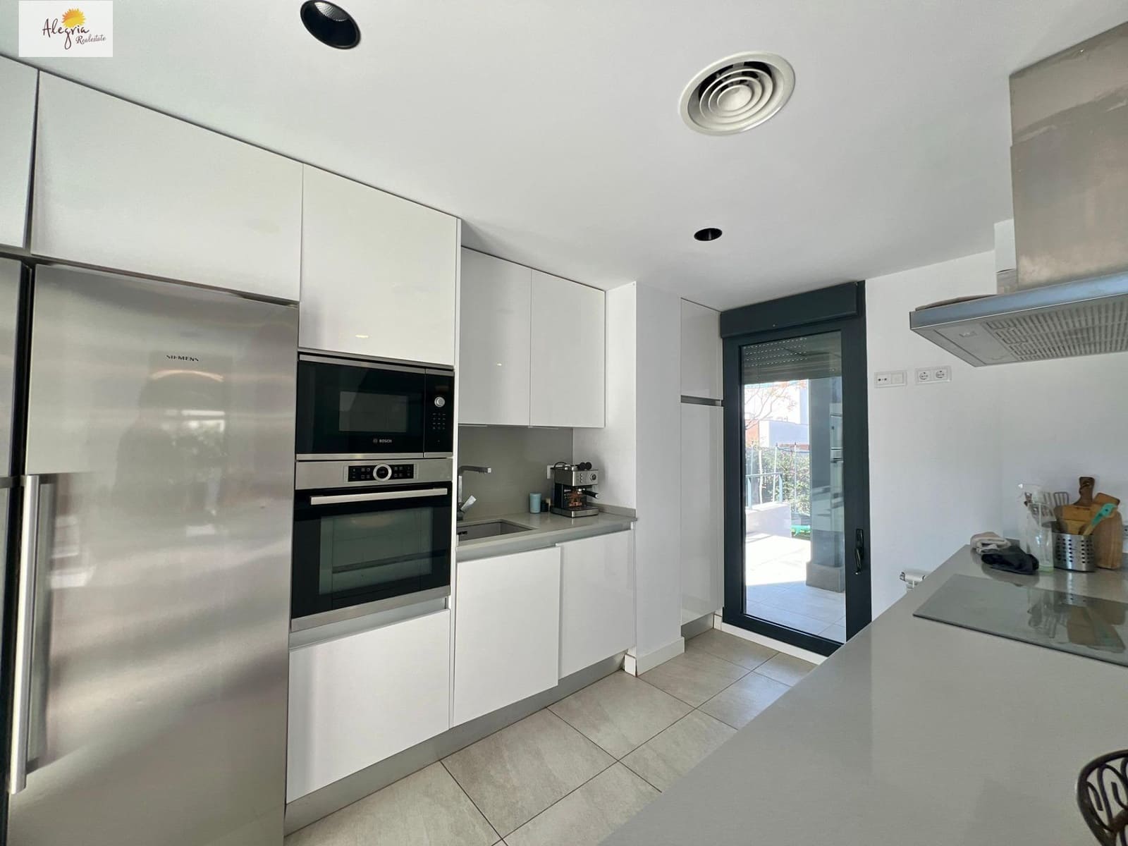 4 Zimmer Villa zu verkaufen in Betera mit Pool Garage - 800.000 € (Ref: 9741744)