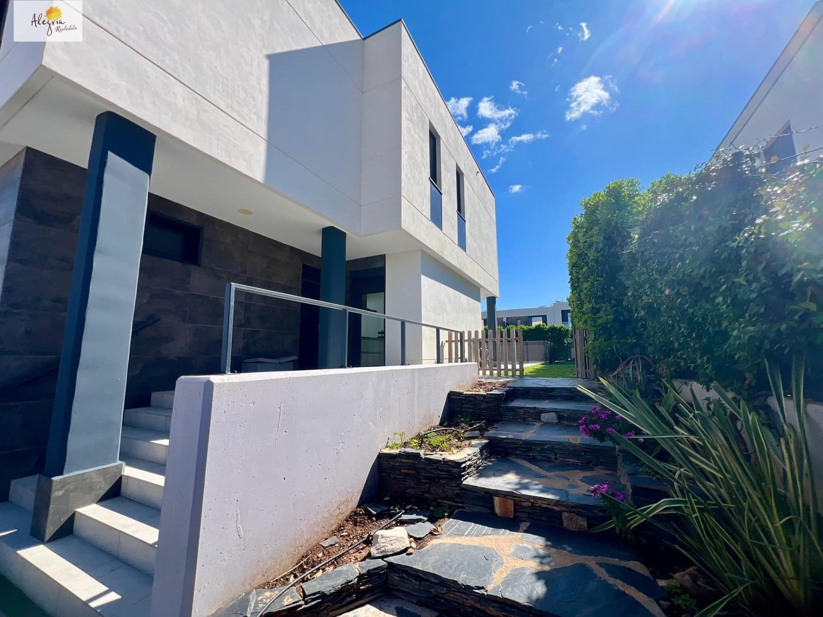 4 Zimmer Villa zu verkaufen in Betera mit Pool Garage - 800.000 € (Ref: 9741744)