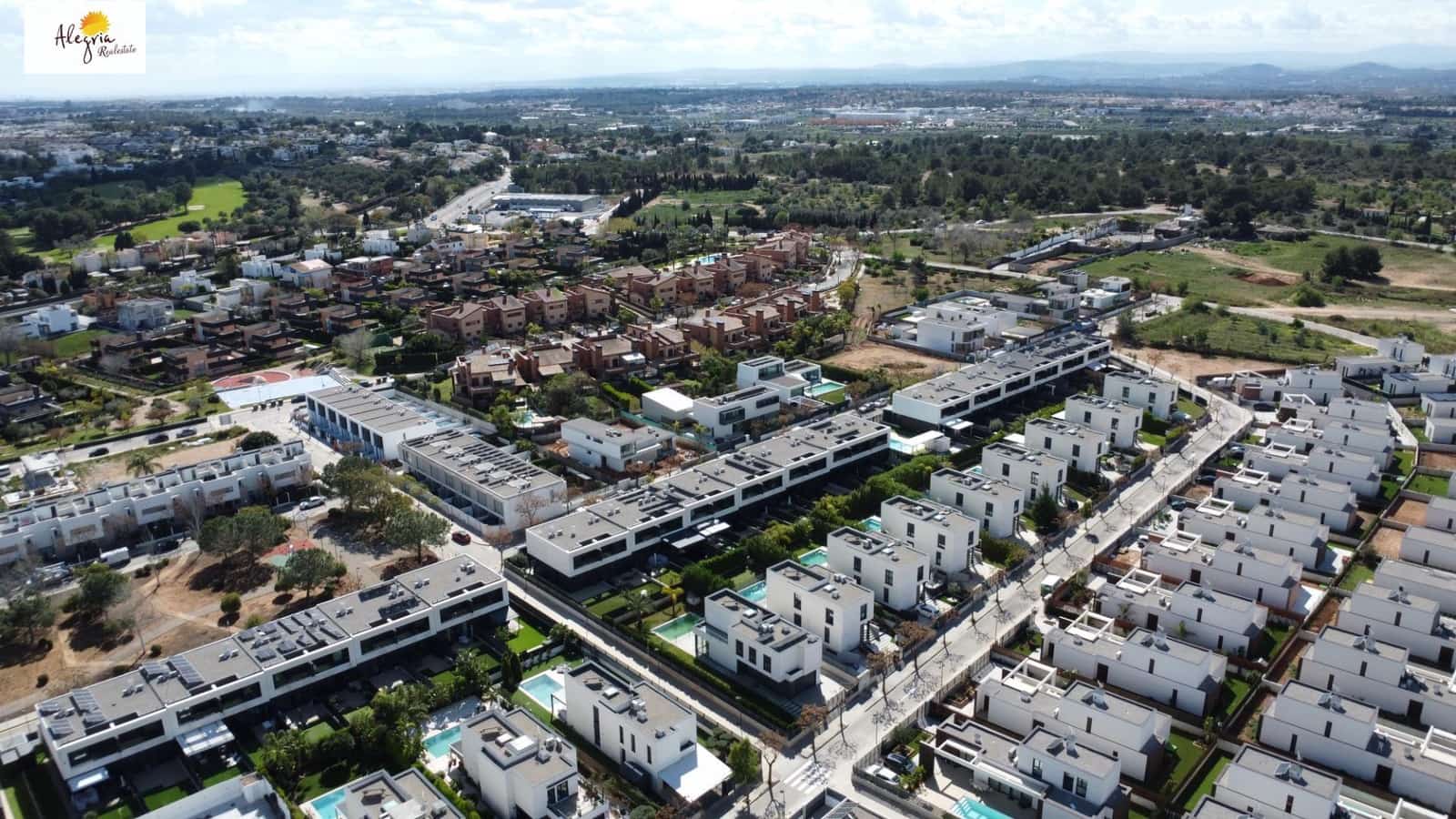 4 Zimmer Villa zu verkaufen in Betera mit Pool Garage - 800.000 € (Ref: 9741744)