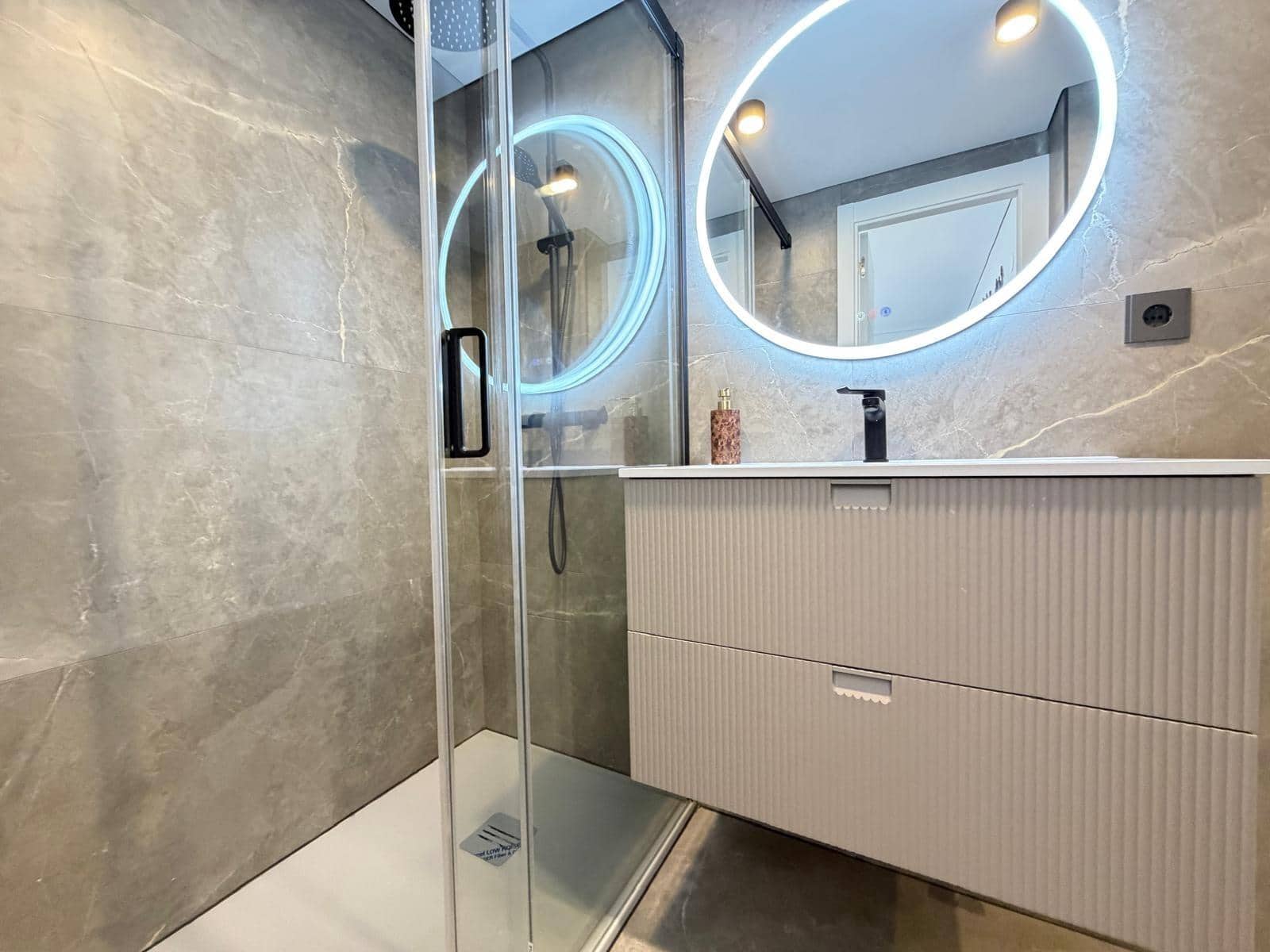 3 bedroom Apartment for sale in Punta Prima - € 275,000 (Ref: 9741746)