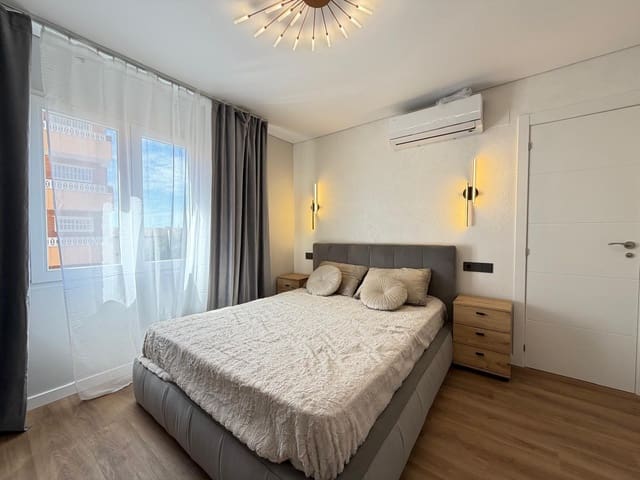 3 chambre Appartement à vendre à Punta Prima, Torrevieja - 275 000 € (Ref: 9741746)