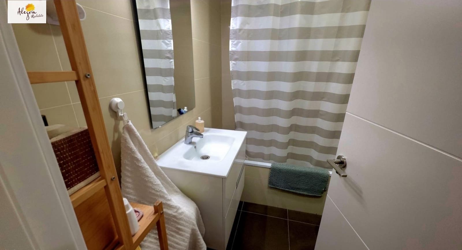 3 soveværelse Lejlighed til salg i Alicante by med swimmingpool garage - € 499.900 (Ref: 9741749)