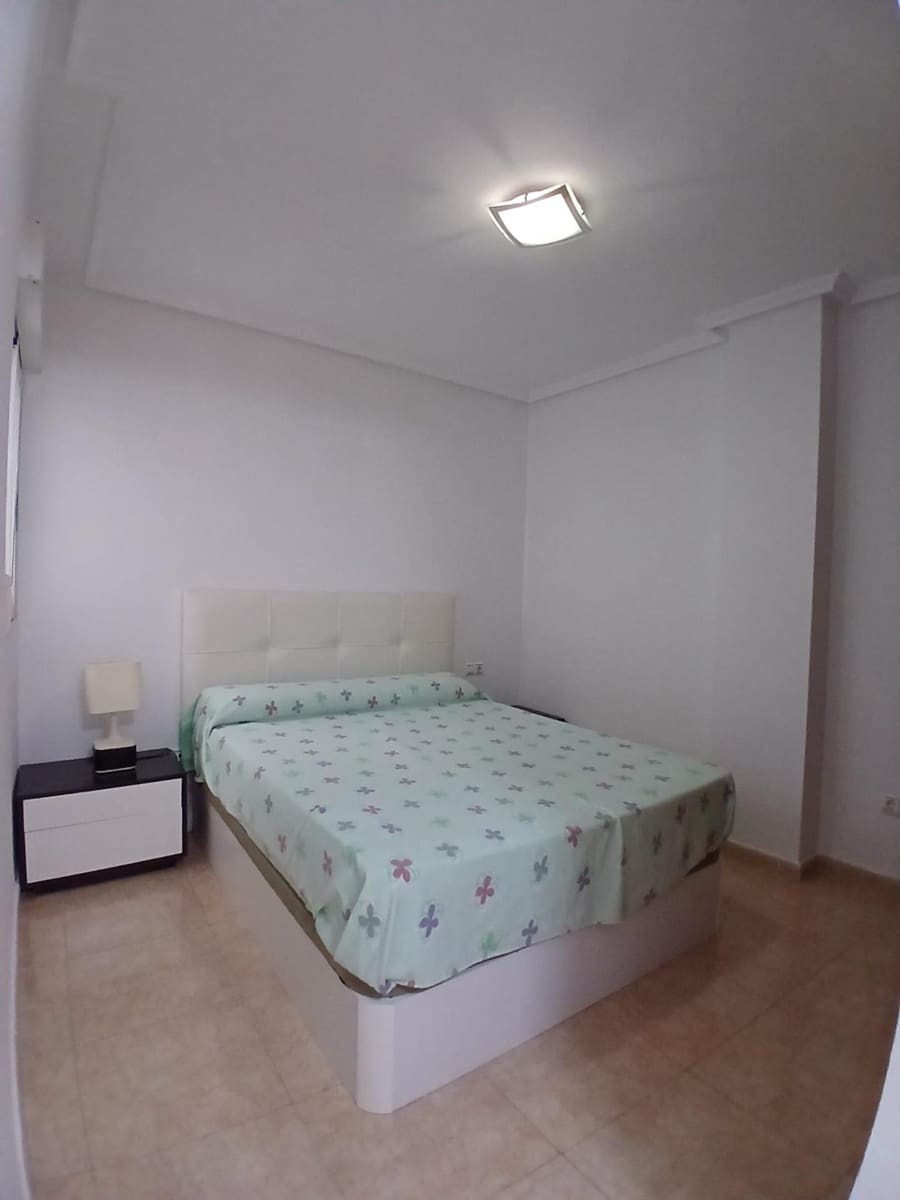 2 quarto Apartamento para venda em Torrevieja - 187 000 € (Ref: 9741750)