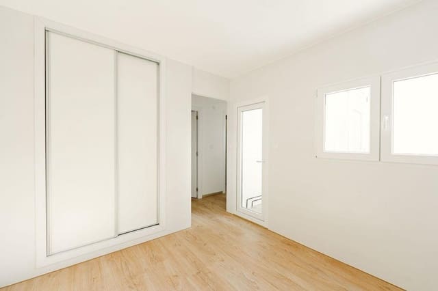 4 bedroom Penthouse for sale in Altea - € 299,000 (Ref: 9747888)