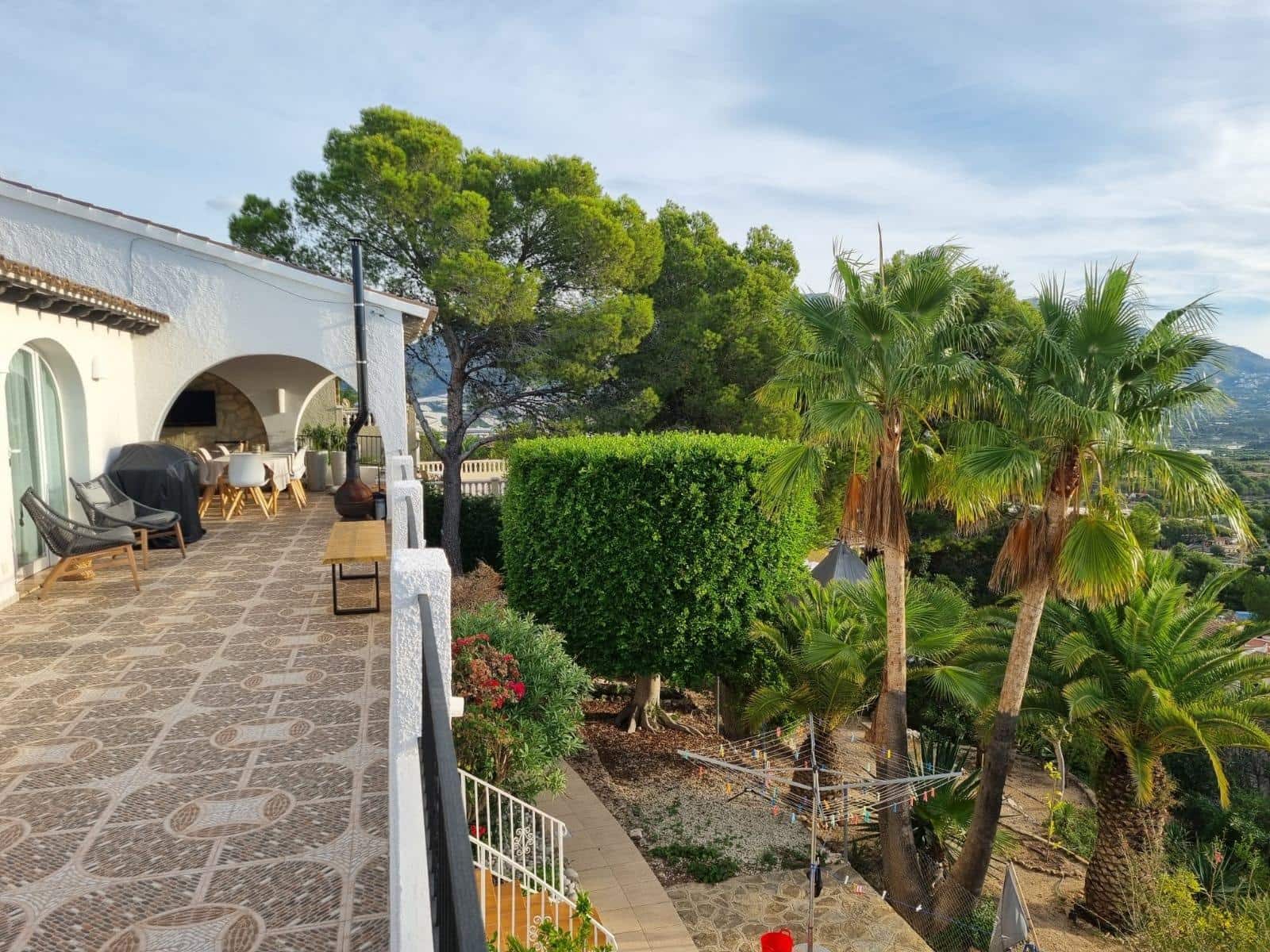 3 soveværelse Villa til salg i La Nucia med swimmingpool - € 788.000 (Ref: 9747889)