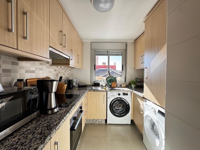 3 soveværelse Lejlighed til salg i Nueva Torrevieja, Torrevieja med garage - € 285.000 (Ref: 9755676)