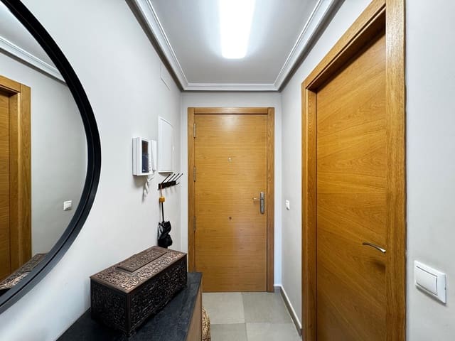 3 soveværelse Lejlighed til salg i Nueva Torrevieja, Torrevieja med garage - € 285.000 (Ref: 9755676)