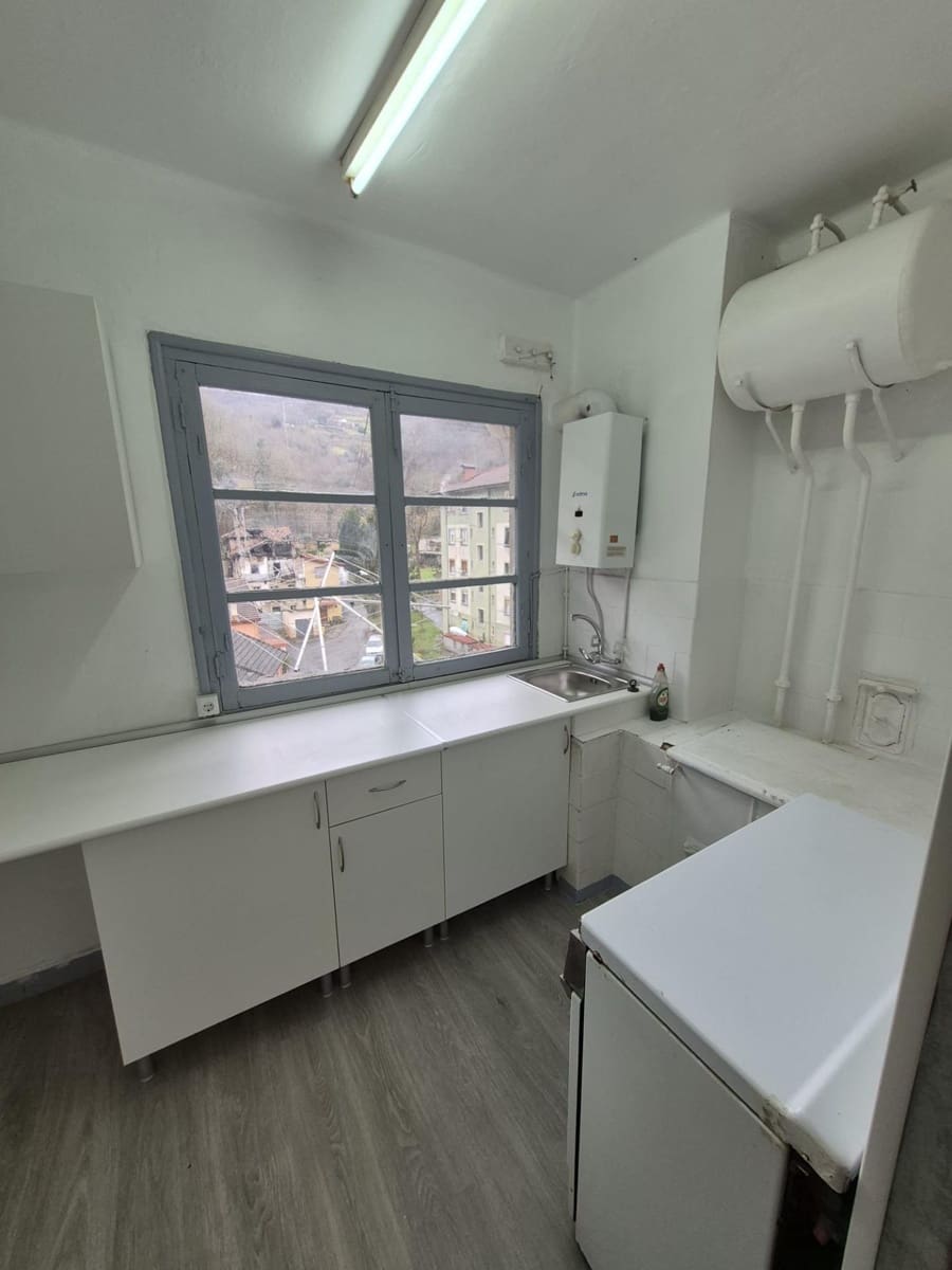 2 soveværelse Lejlighed til salg i Mieres - € 42.000 (Ref: 9755684)