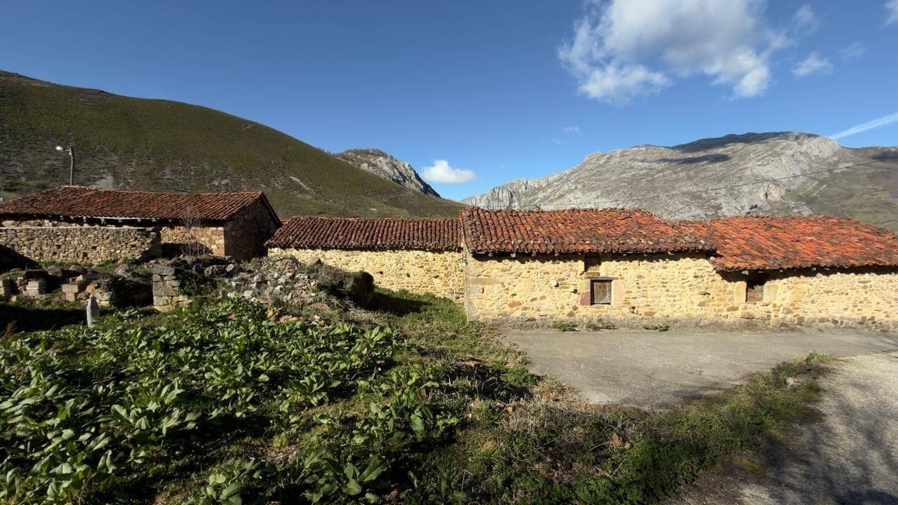 Finca/Casa di Campagna in vendita in Teverga - 80.000 € (Rif: 9755686)