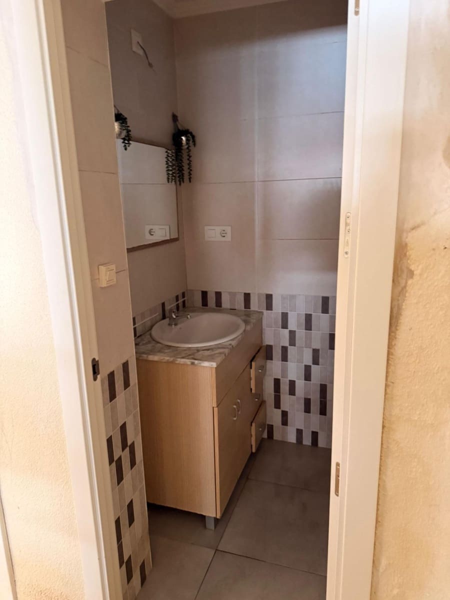 3 quarto Apartamento para venda em Alicante cidade - 150 000 € (Ref: 9758966)