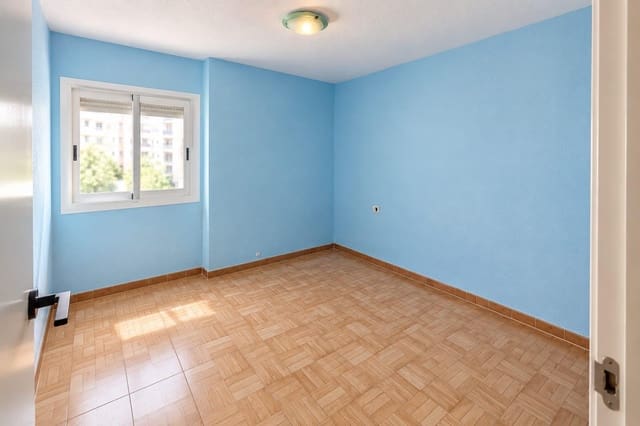 3 Zimmer Wohnung zu verkaufen in Alicante / Alacant Stadt - 139.900 € (Ref: 9758966)