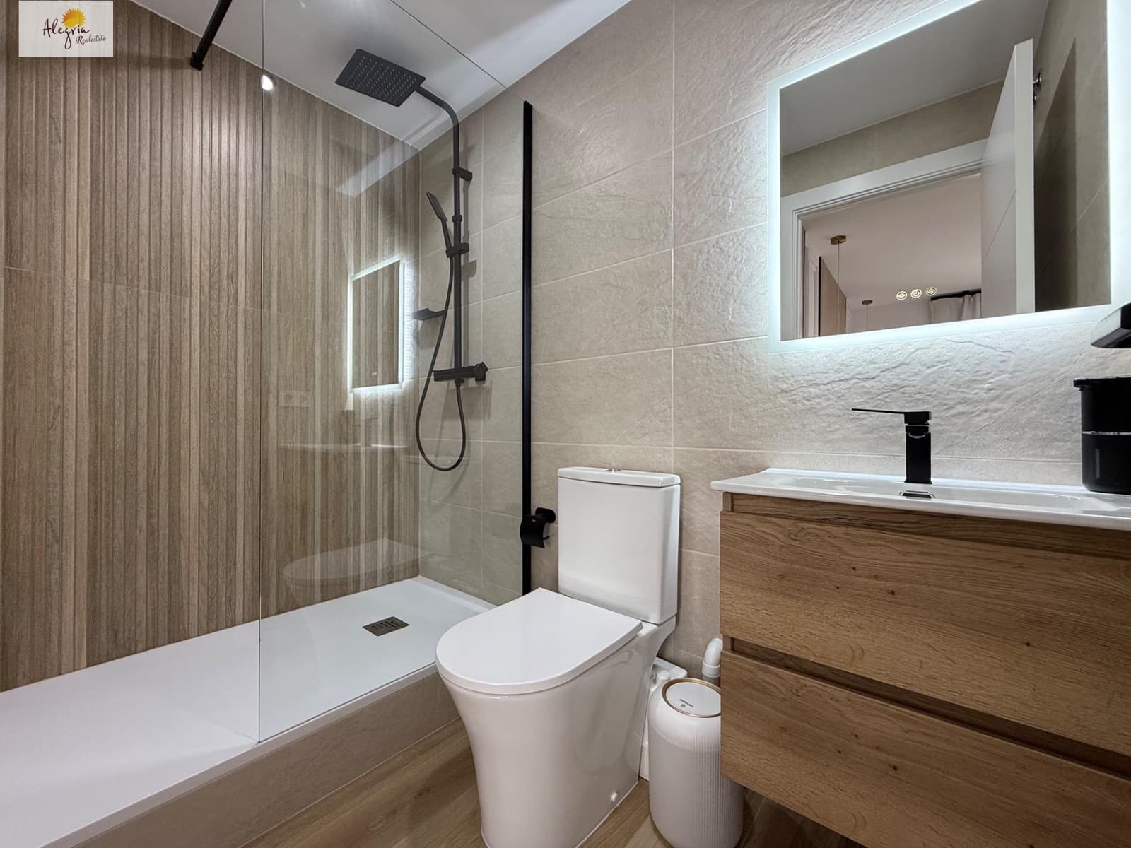 5 sypialnia Pensjonat na sprzedaż w Miasto Alicante / Alacant - 850 000 € (Ref: 9758967)