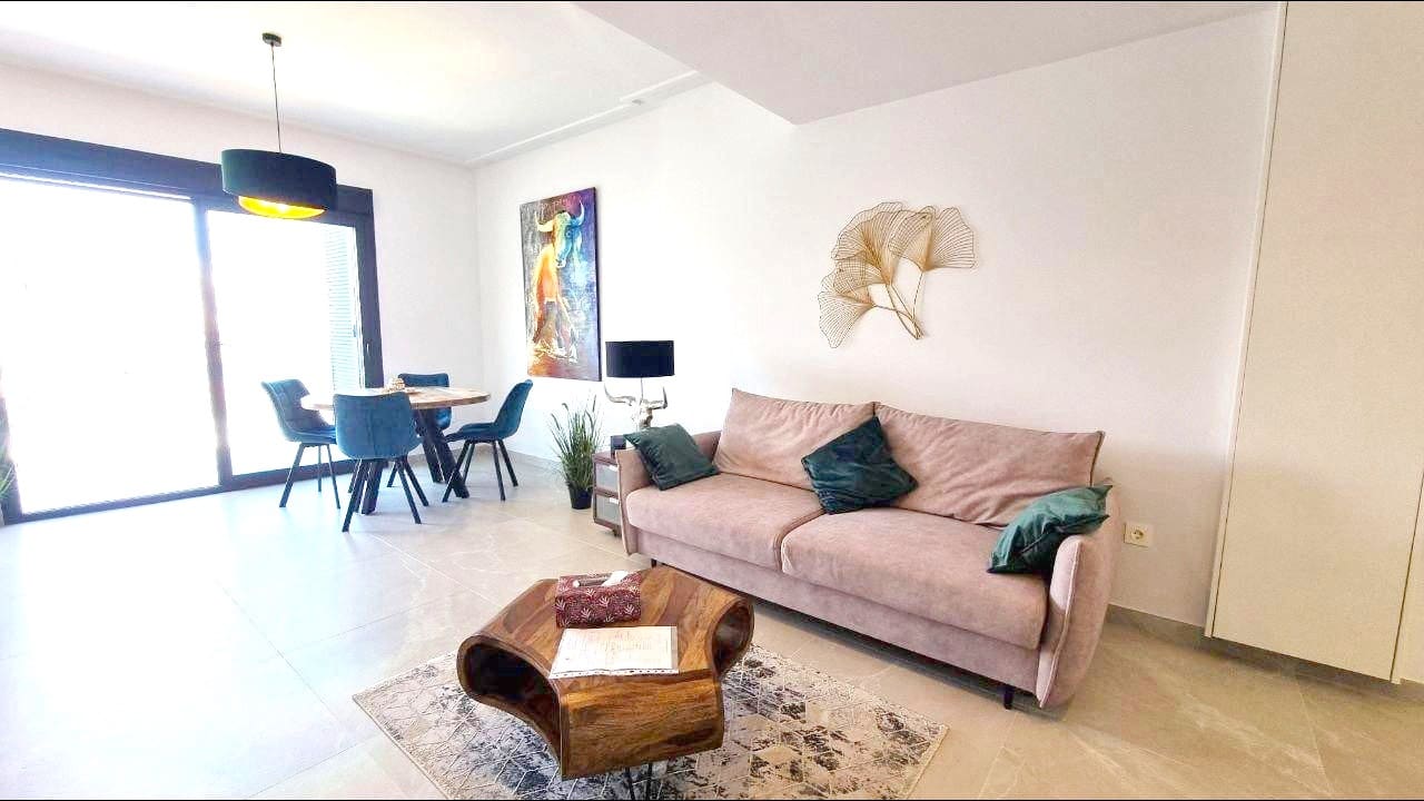 2 chambre Penthouse à vendre à Torrevieja avec piscine - 341 000 € (Ref: 9758969)