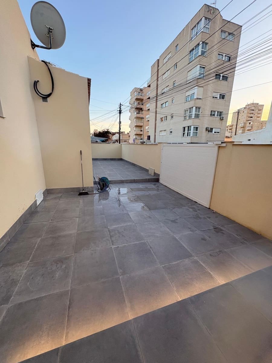 2 sovrum Radhus till salu i Torrevieja - 235 000 € (Ref: 9761981)