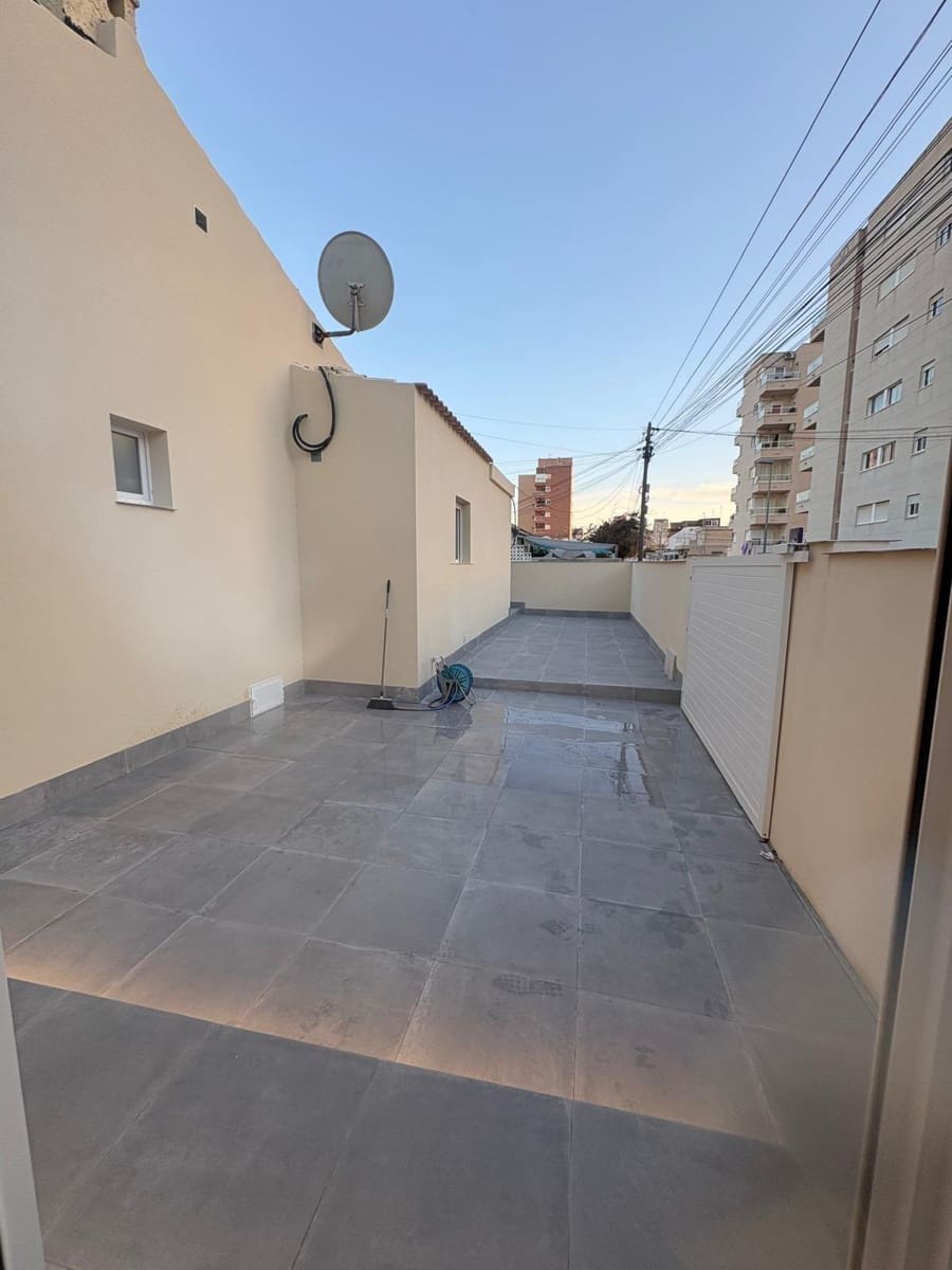 2 sovrum Radhus till salu i Torrevieja - 235 000 € (Ref: 9761981)