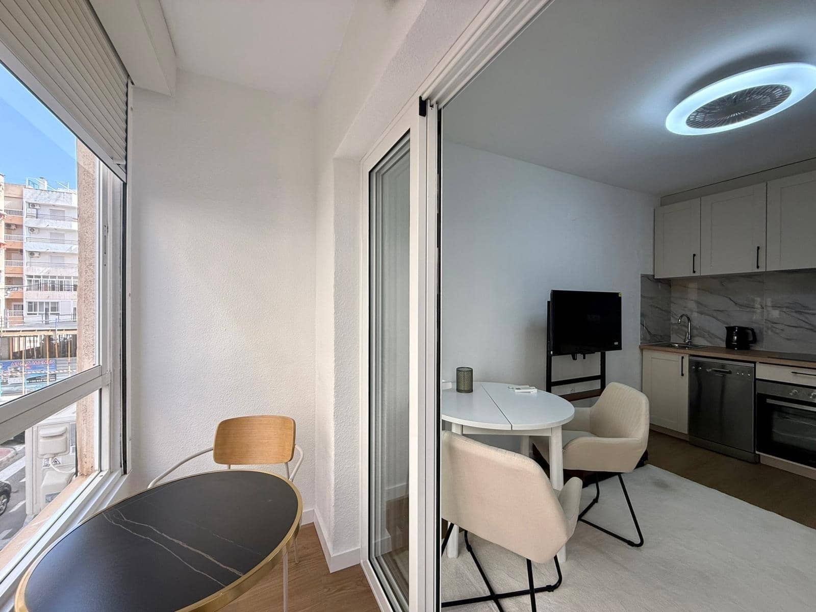 1 Zimmer Apartment zu verkaufen in Torrevieja - 109.900 € (Ref: 9761982)