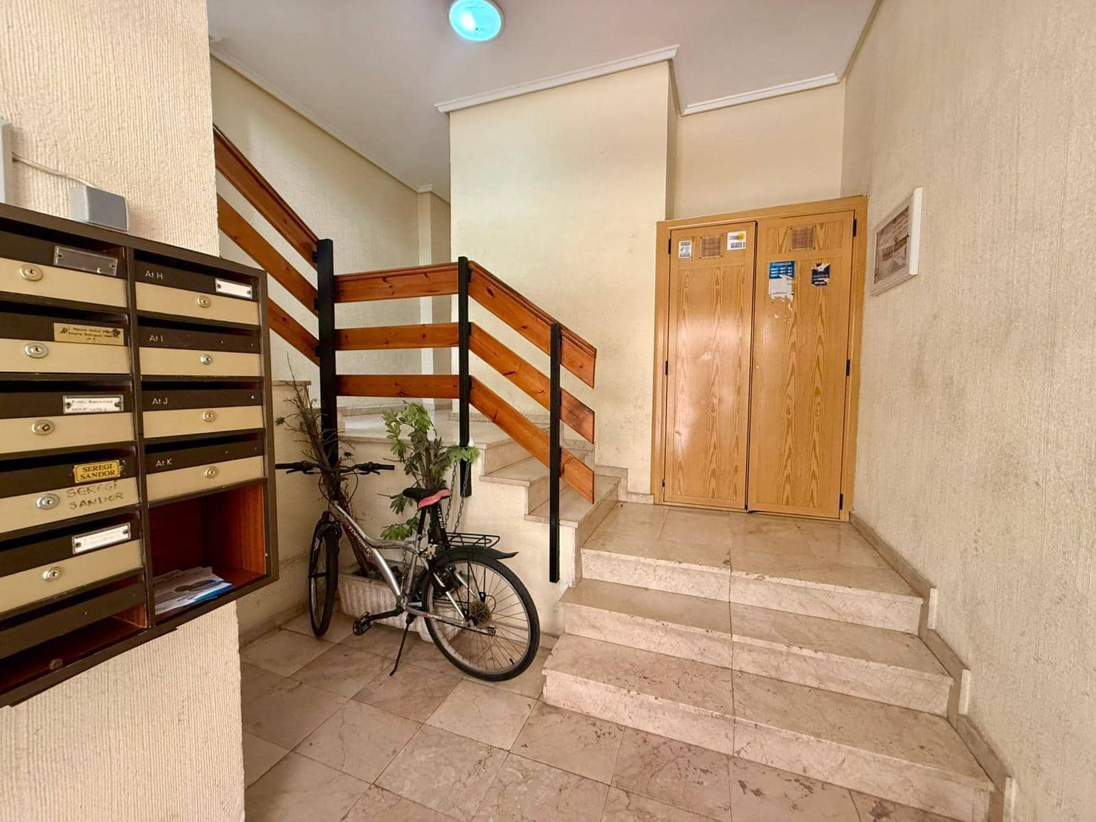 1 Zimmer Apartment zu verkaufen in Torrevieja - 109.900 € (Ref: 9761982)