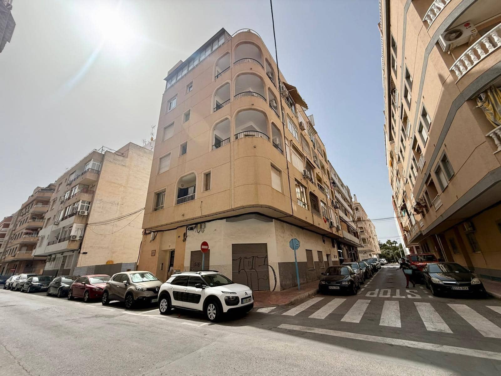 1 Zimmer Apartment zu verkaufen in Torrevieja - 109.900 € (Ref: 9761982)