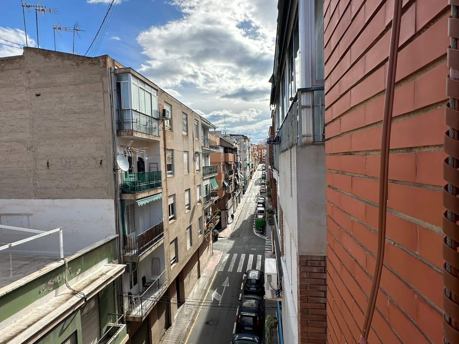 2 bedroom Apartment for sale in Alicante / Alacant city - € 136,000 (Ref: 9761984)