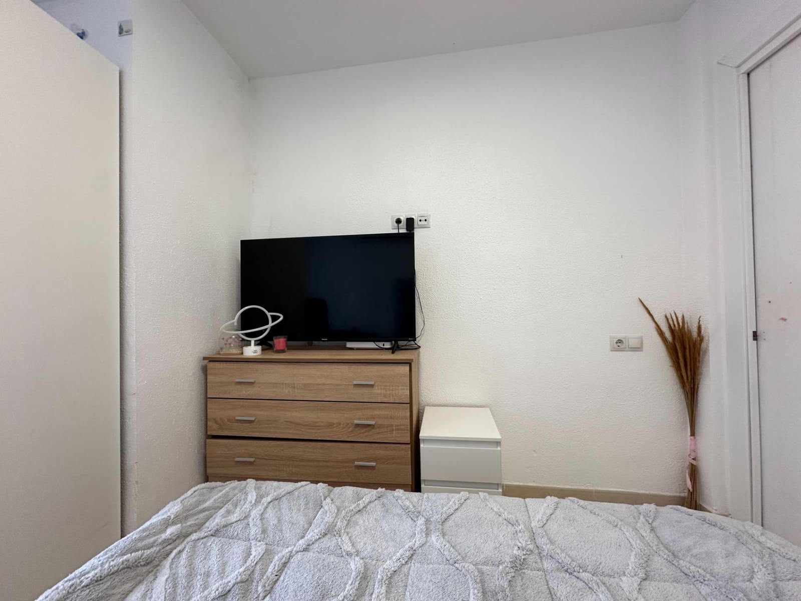 2 bedroom Apartment for sale in Alicante / Alacant city - € 136,000 (Ref: 9761984)