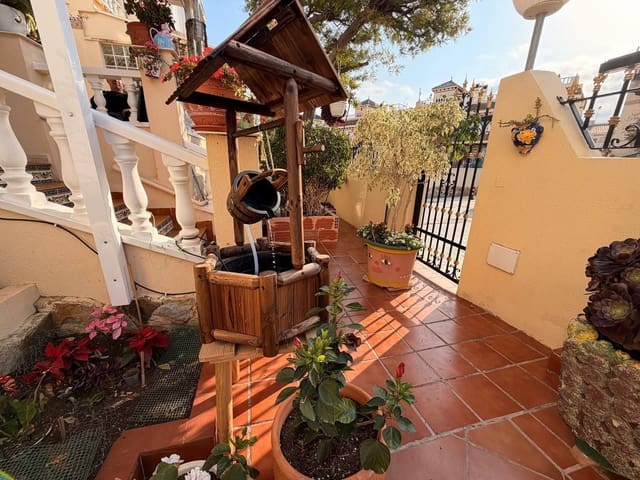 3 makuuhuone Rivitalo myytävänä paikassa Orihuela Costa, Orihuela mukana uima-altaan - 229 000 € (Ref: 9765132)