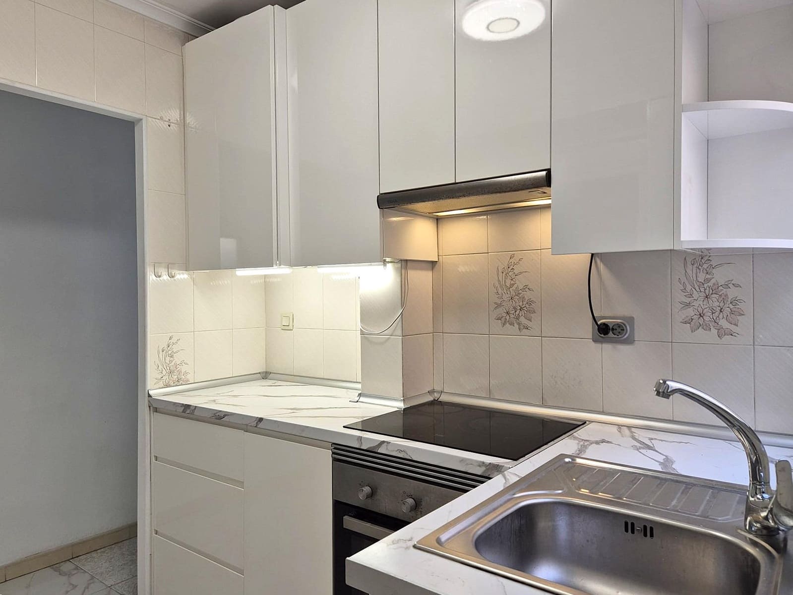 3 soveværelse Lejlighed til salg i Alicante by - € 155.000 (Ref: 9778132)