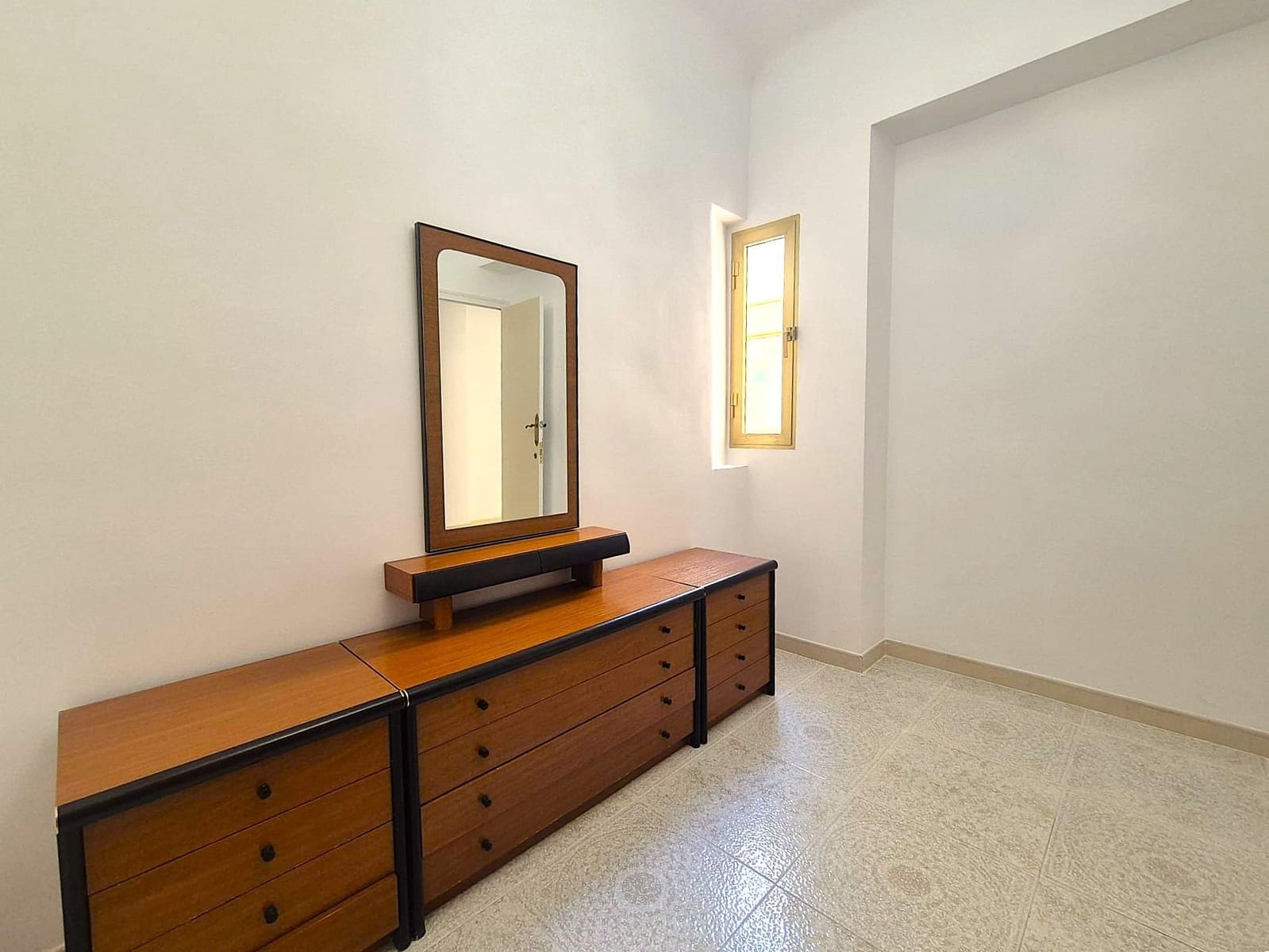 3 bedroom Apartment for sale in Alicante / Alacant city - € 155,000 (Ref: 9778132)